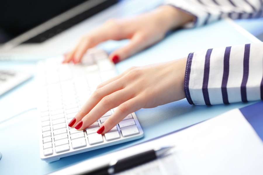 上海敲詐勒索罪律師視角:大學(xué)生拿學(xué)費(fèi)旅游白嫖63家酒店涉嫌敲詐勒索的法律分析與反思