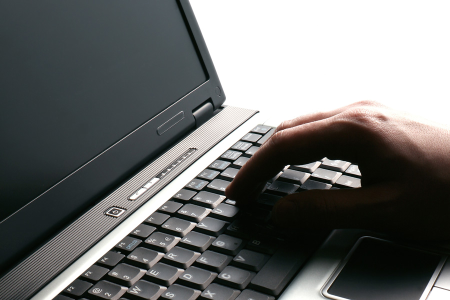 長寧刑事律師視角：非法使用假幣的立案標(biāo)準(zhǔn)解析