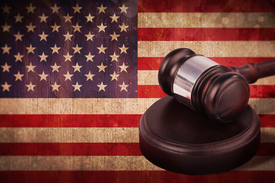 上海刑事律師：員工涉嫌經(jīng)濟(jì)犯罪的處理之道