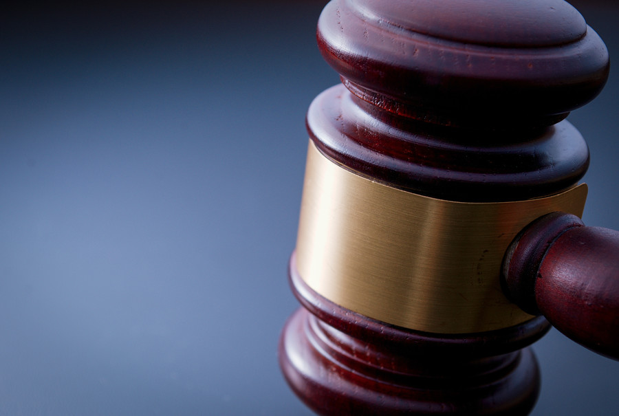 上海經(jīng)濟(jì)犯罪律師視角下的訴訟升級：中安科與招商證券的“互訴”大戰(zhàn)