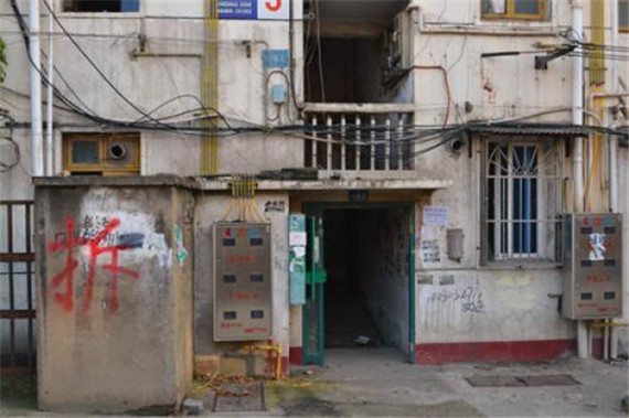 上海拆遷律師 丈夫?yàn)椴疬w房而結(jié)婚，妻子知道真