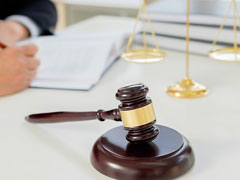 <b>寶山區(qū)刑事律師視角下經(jīng)濟犯罪的多維審視與應(yīng)對策略</b>